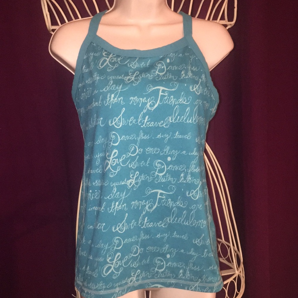 Lululemon built sports tank Large